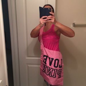 NWOT Pink bag. Great for the beach.